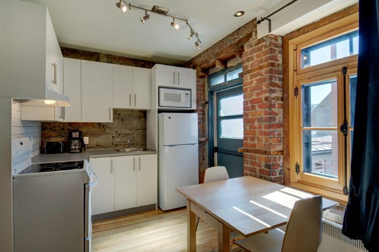 Loft entièrement meublé à louer Vieux-Québec septembre 2026 | 3210486