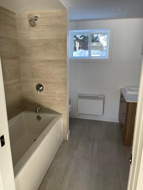 Très beau 4 1/2 Saint-Mélanie | 3210493