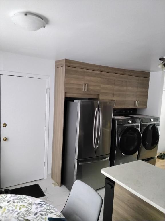 Très beau 4 1/2 refait à neuf et libre le 1er juillet | 3210542