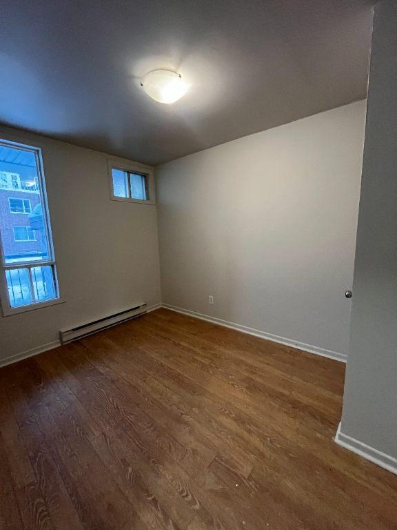 5.5 bien situé à St-Sauveur | 3210574