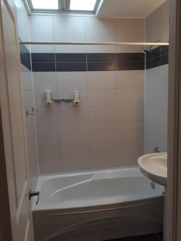 3 1/2 - Montréal (Ahuntsic) - 1 500 $/mois | 3210608