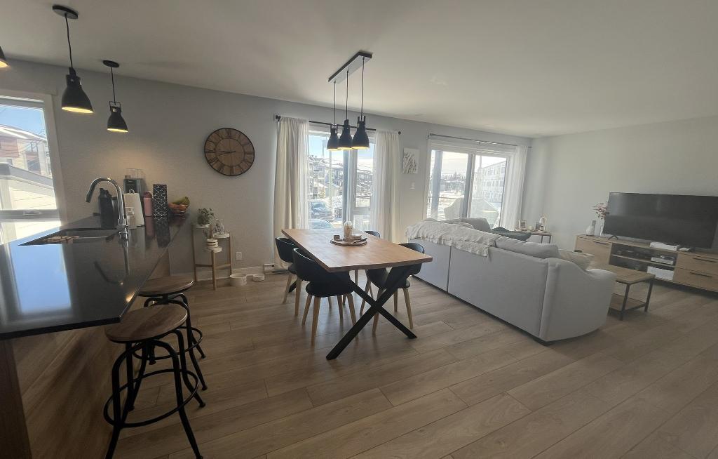 Grand 4½ +bureau, 1 juillet 2026, Unité de coin, Domaine sur-le-Vert, St-Hyacinthe, | 3210614