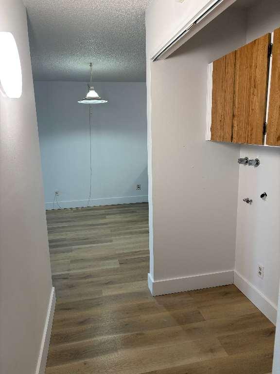 Laval - 4 1/2 - 5 1/2 - Montmorency- Chauffé, Béton , Ascenseur | 3210618