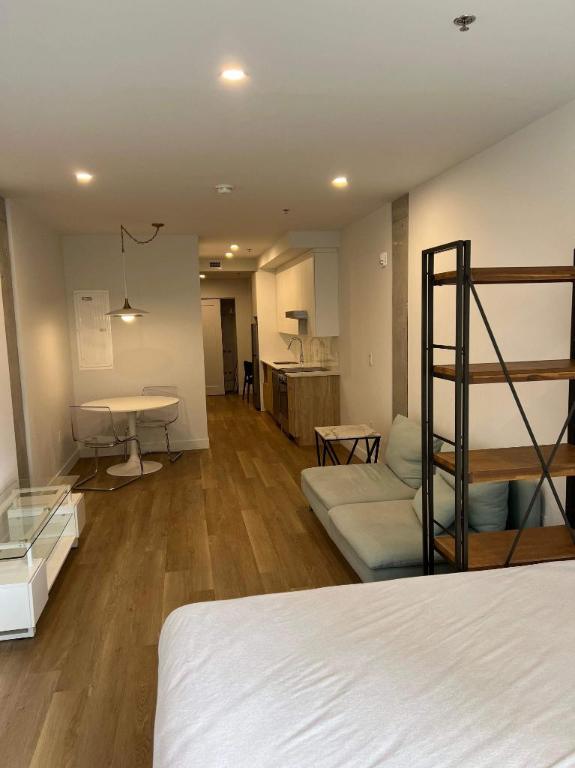 ✨ Loft à louer – Bishop Embassy (Centre-ville de Montréal) ✨ | 3210676