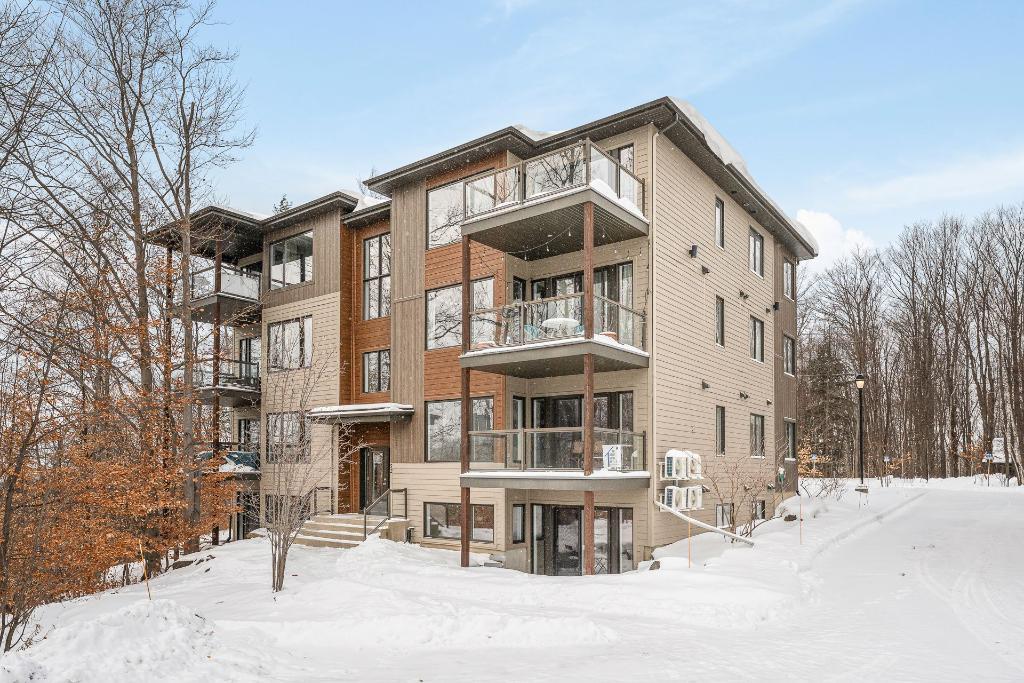 41/2 à Bromont face à la montagne | 3210688
