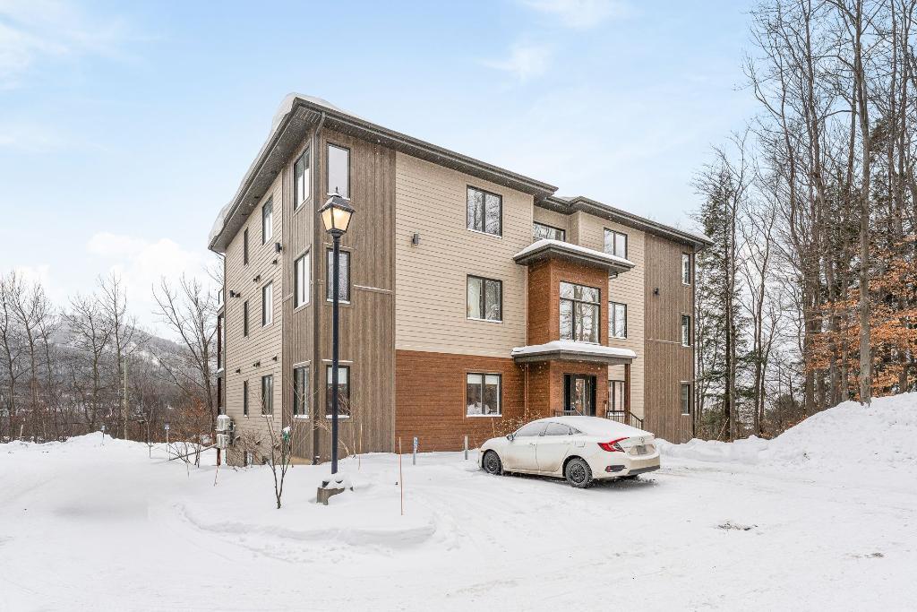 41/2 à Bromont face à la montagne | 3210688