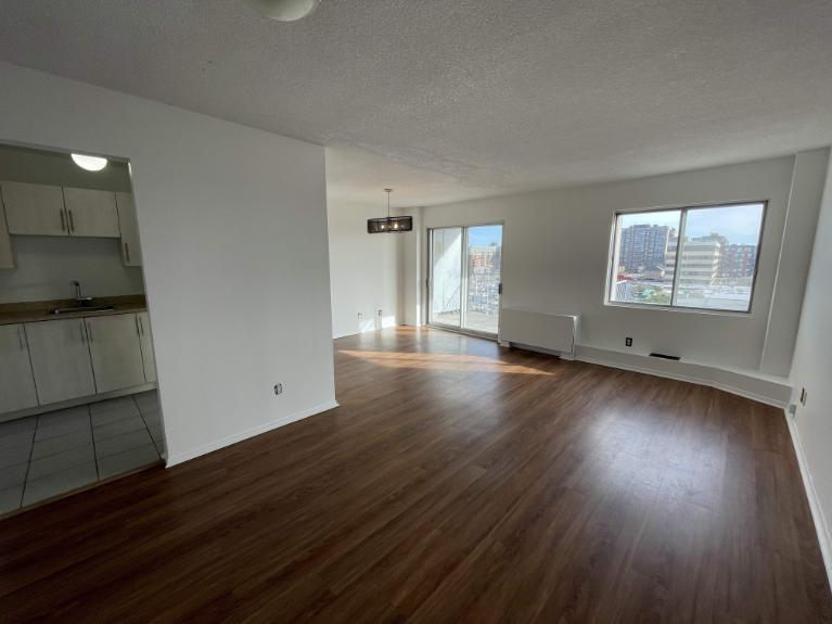 2 CH - 1 SDB - Côte Saint-Luc - $1,745 /mo | 3210712