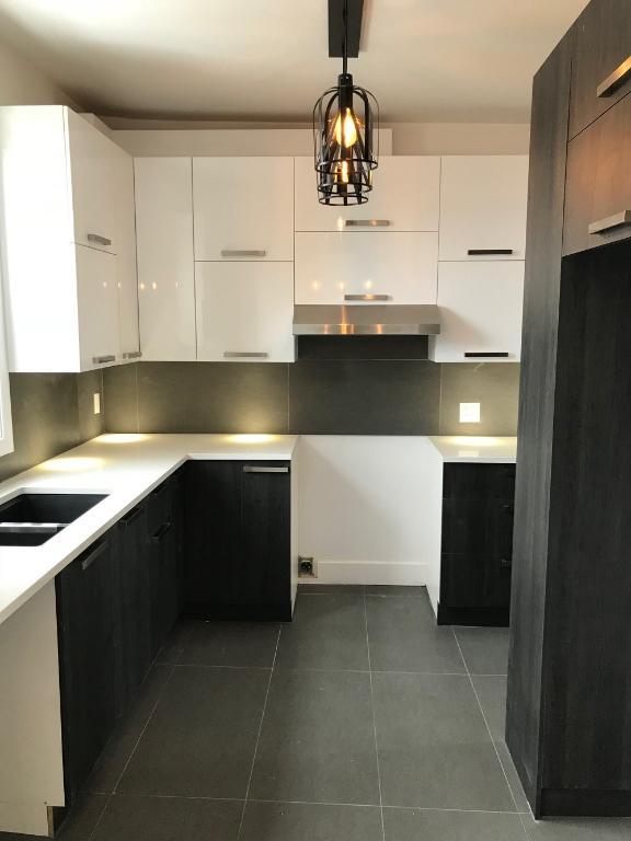 À VOIR grand 5 1/2 rénové appartement près métro Charlevois | 3210719