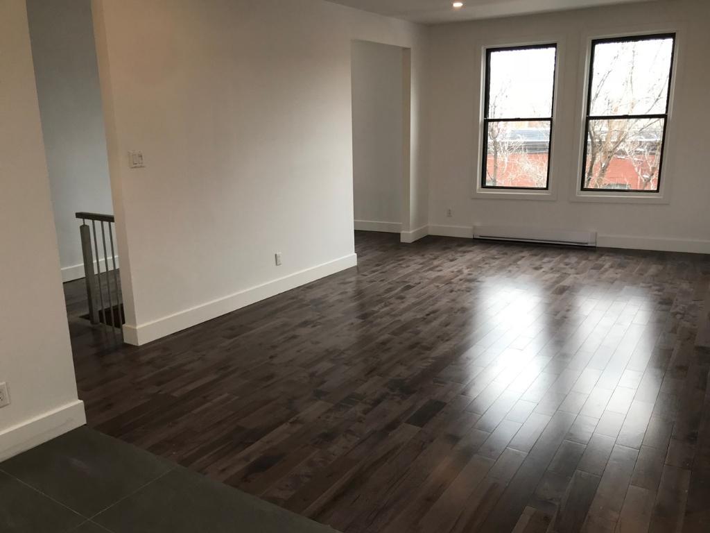 À VOIR grand 5 1/2 rénové appartement près métro Charlevois | 3210719