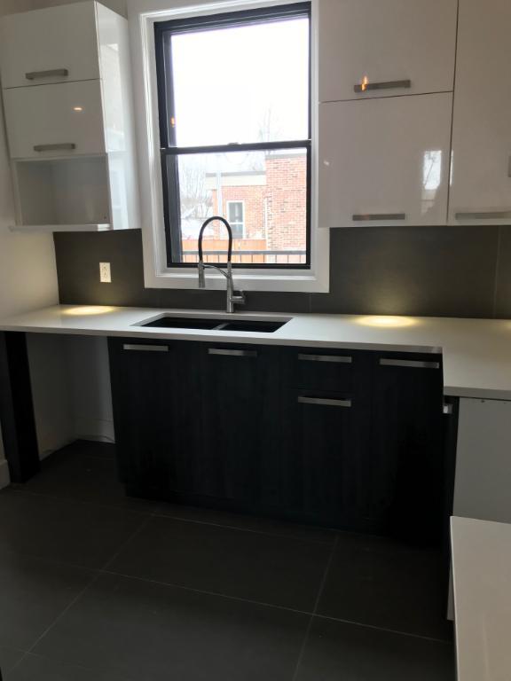 À VOIR grand 5 1/2 rénové appartement près métro Charlevois | 3210719