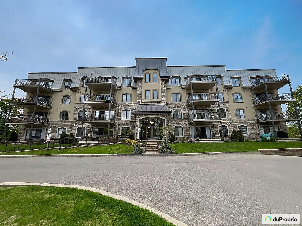 Grand 4 ½ à louer pour $1,850 par mois. 1144 pied-carré - 2 chambres à coucher et une salle de bain. 1er étage | 3210721