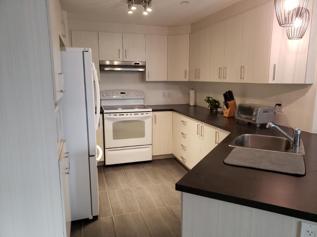 Grand 4 ½ à louer pour $1,850 par mois. 1144 pied-carré - 2 chambres à coucher et une salle de bain. 1er étage | 3210721
