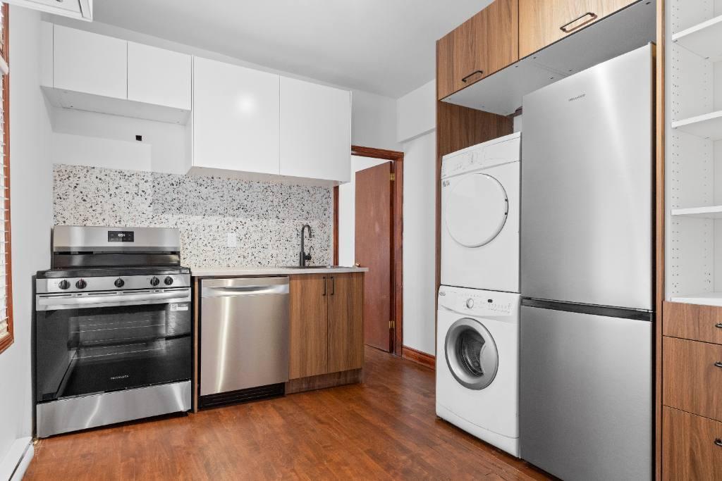 2 minues à Pied METRO St Henri - 5 1/2 ( 3 chambres) | 3210745