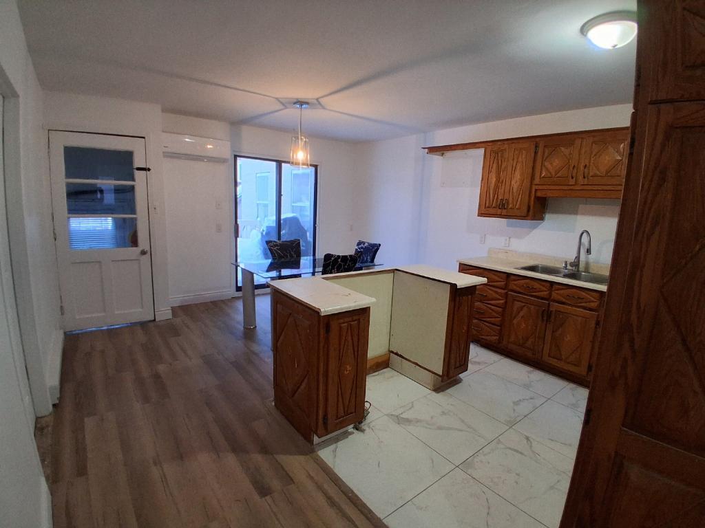 Lachine, 5 1/2 | 3210759