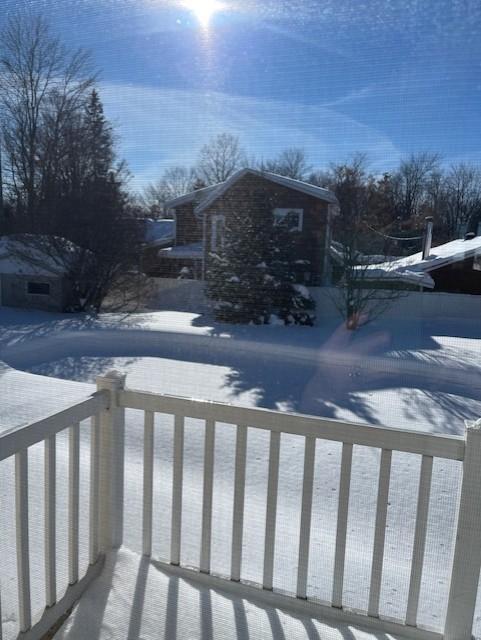 Très beau 5 1/2 à Saint-Mélanie avec piscine et garage | 3210761