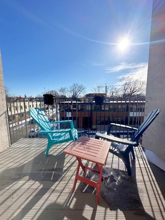 Grand 4 1/2 semi-meublé de type condo à Villeray | 3210803