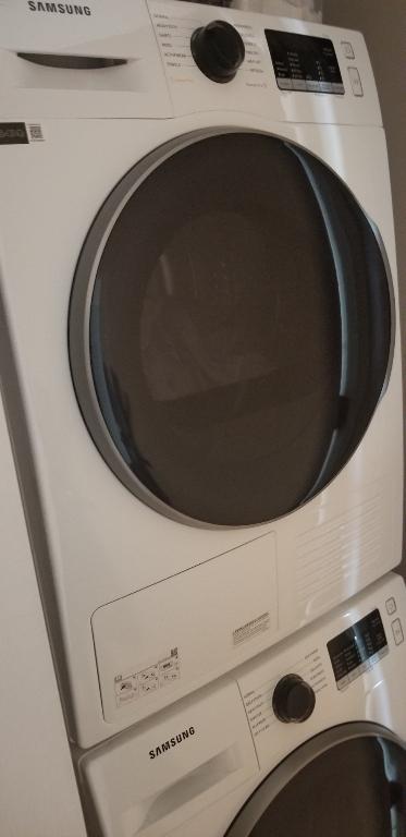 Transfert de bail de mon appartement au vieux port de Montréal pour voyage - urgent | 3210823