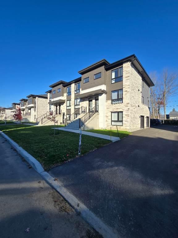 Logement 5.5 de luxe avec garage a louer | 3210825