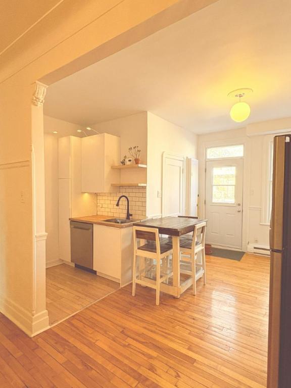 4 1/2 - Montréal (Le Plateau Mont-Royal) - 2 150 $/mois | 3210853