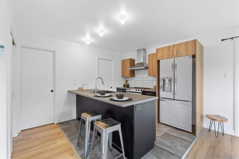 3 CH - 2 SDB - Bécancour - $2,200 /mo | 3210856