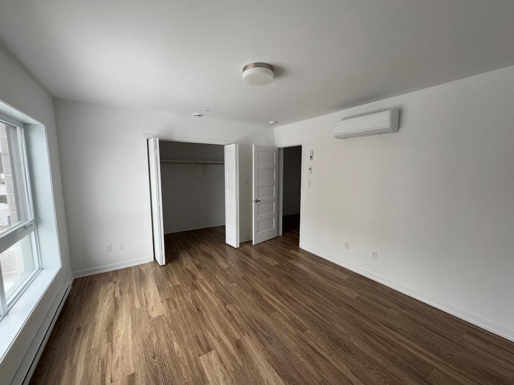 Appartement à louer – 1,5 mois gratuits !! Toutes les charges sont incluses! Stationnement gratuit !!! | 3210868