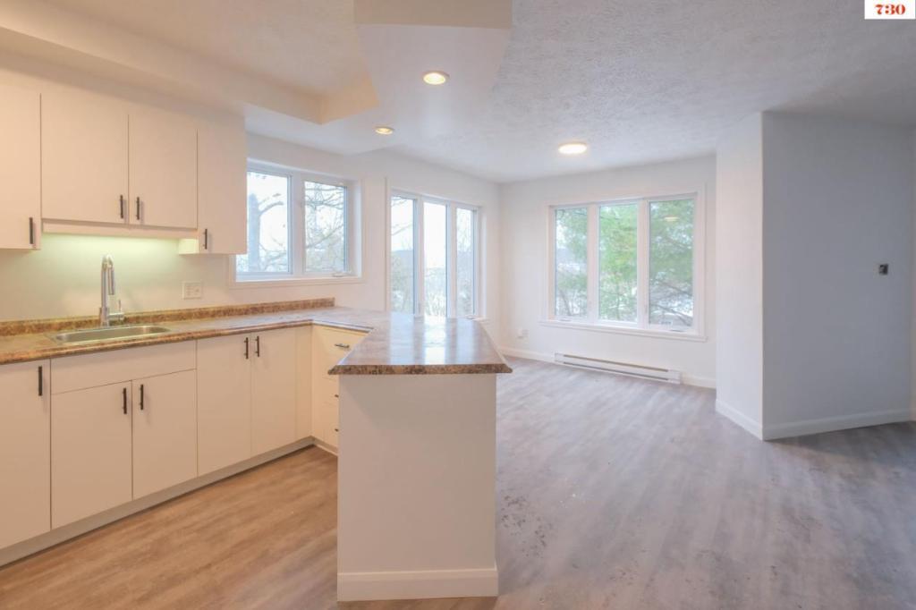 Jolie 7 1/2 dans un quartier tranquille | 3210871