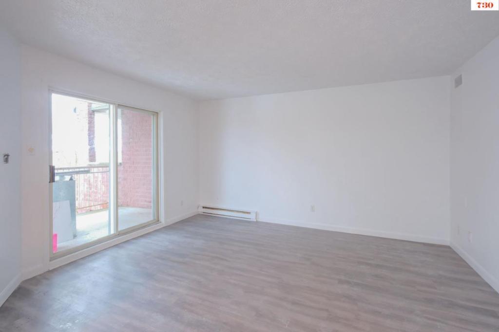 Jolie 7 1/2 dans un quartier tranquille | 3210871