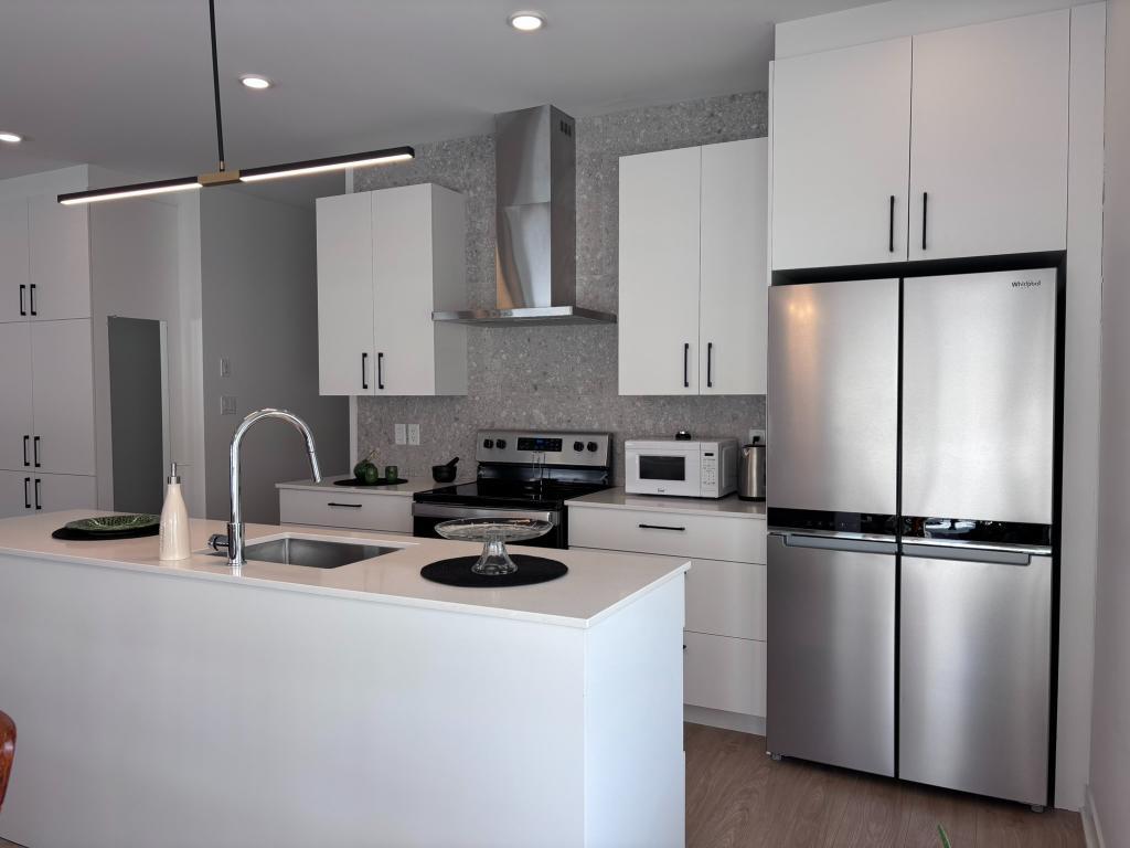 **Disponible Avril 2026** 2 chambres à coucher 2 salle de bain Appartement 4 1/2 spacieux | 3210878