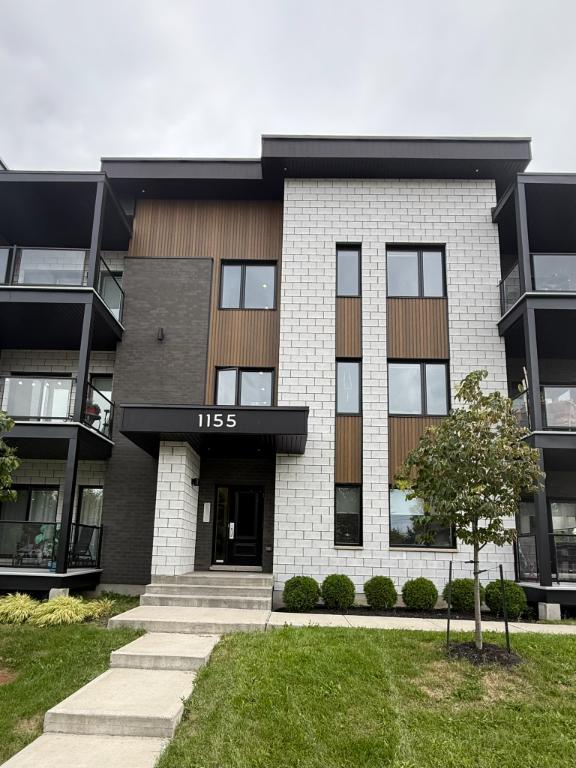 **Disponible Mai 2026** 2 chambres à coucher 1 salle de bain Appartement 4 1/2 spacieux | 3210885