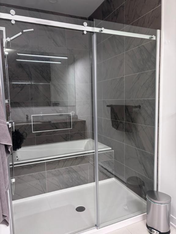 **Disponible Mai 2026** 2 chambres à coucher 1 salle de bain Appartement 4 1/2 spacieux | 3210885