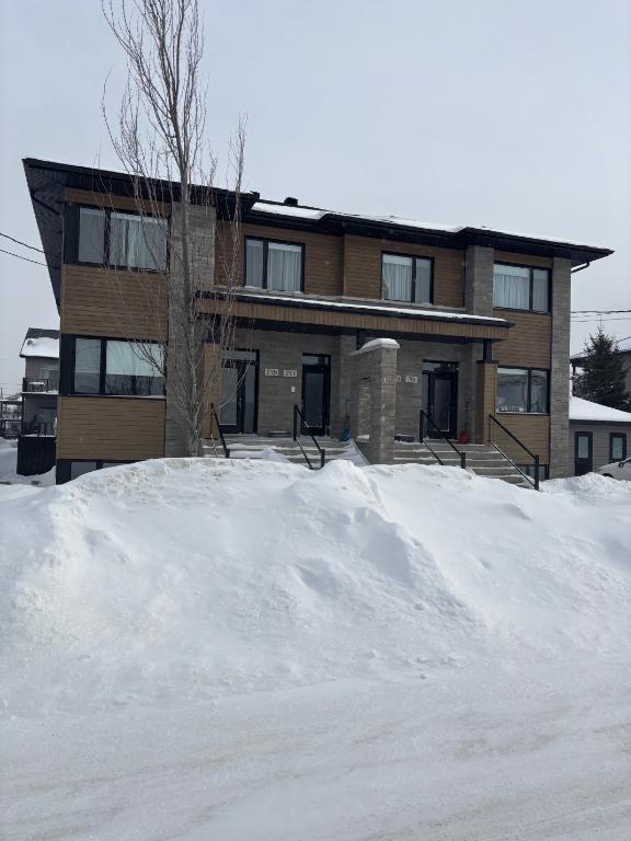 Condo haut de gamme à louer à Granby (Gestion Marc Breton) | 3210892