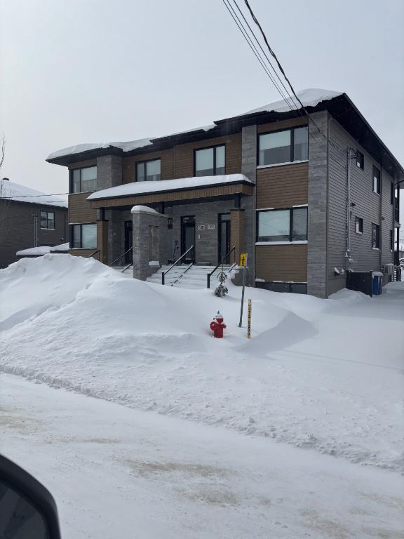 Condo haut de gamme à louer à Granby (Gestion Marc Breton) | 3210897