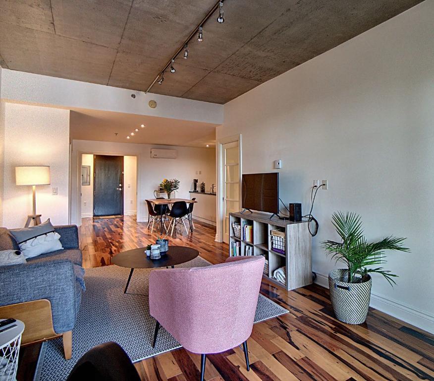 AU COEUR DU MILE-END | 3210918