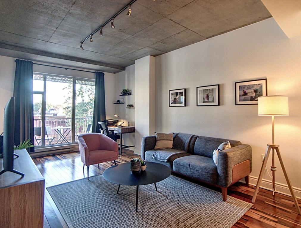 AU COEUR DU MILE-END | 3210918