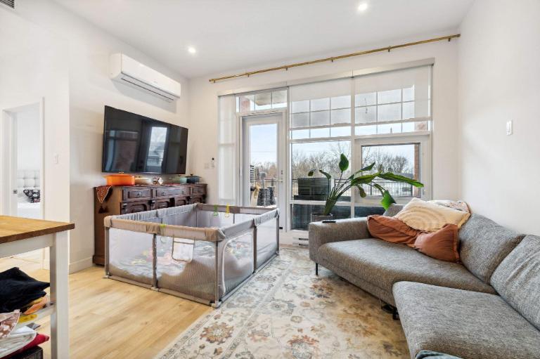 2 CH - 1 SDB - Gatineau - $2,500 /mo | 3210931