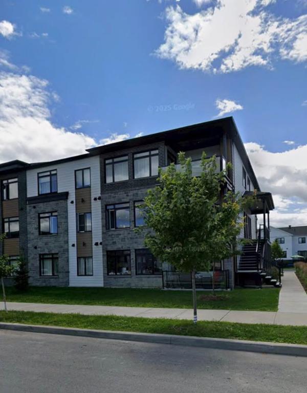 Très grand logement 5 1/2 Otterburn Park - 1er juin | 3210938