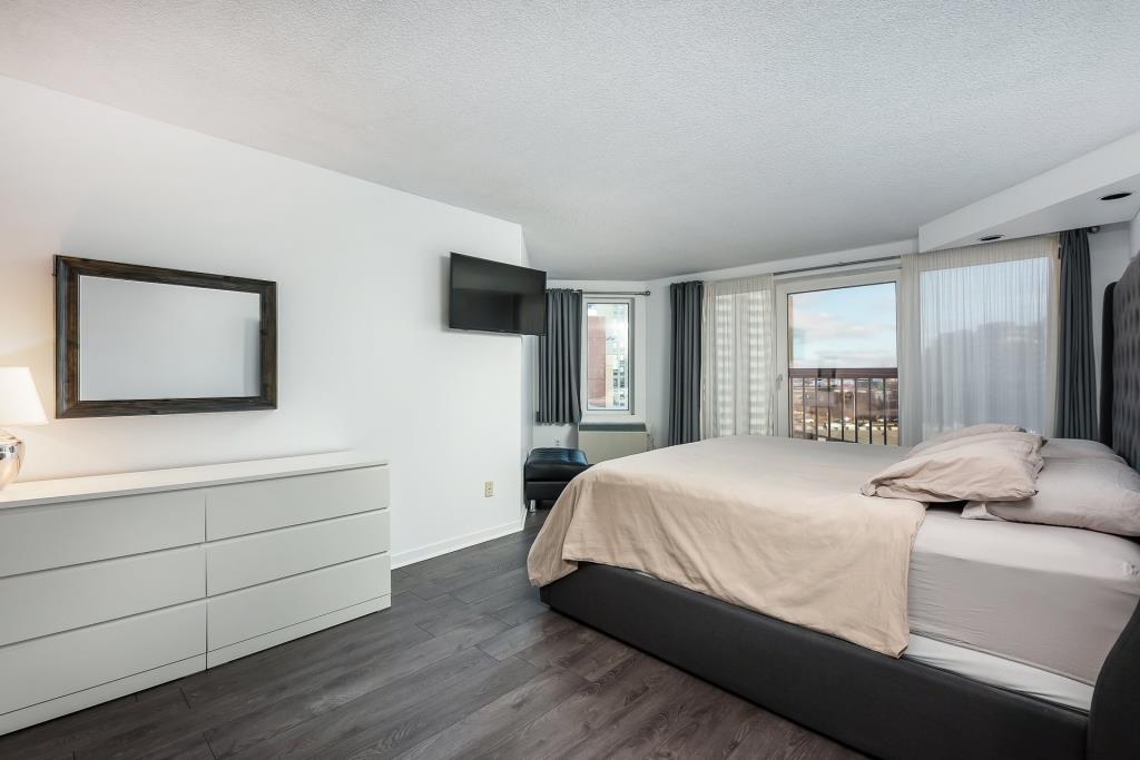 Large 5 1/2 - 3 Bd Room Saint-Laurent | 3210956
