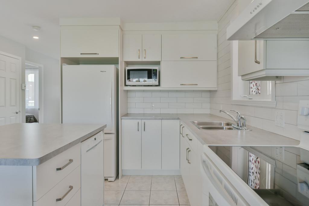 Condo-hôtel, foyer, terrasse, services, formule tout inclus. | 3210974