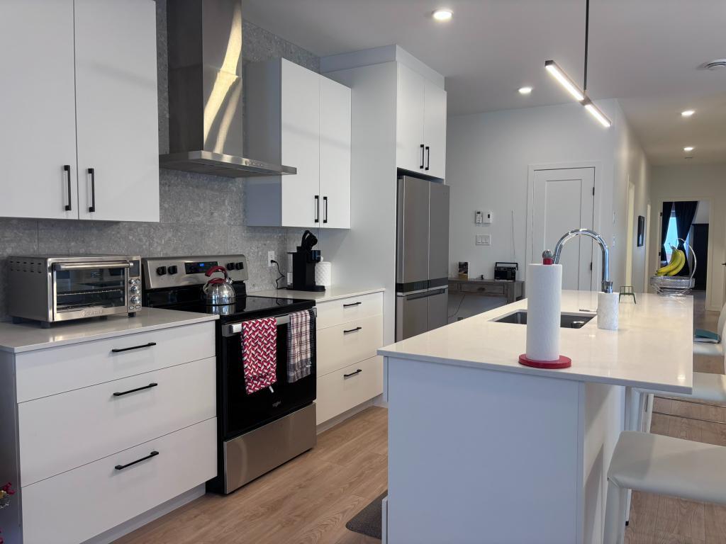 **Disponible Mars 2026** 3 chambres à coucher 2 salle de bain Appartement 5 1/2 spacieux | 3211003