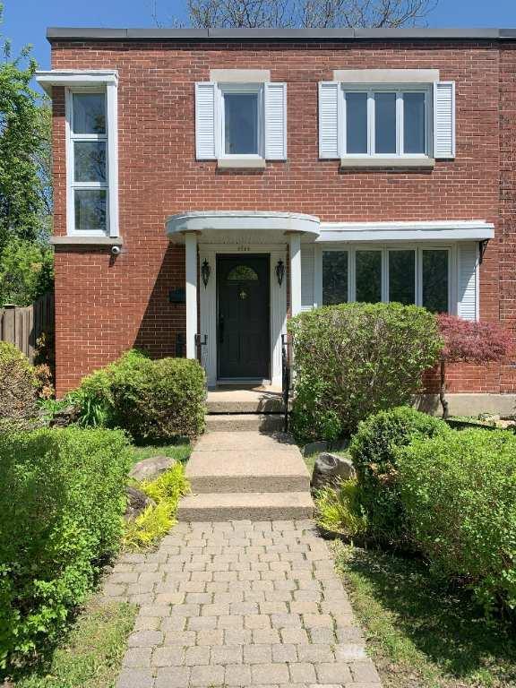 Magnifique maison meublée à 3 étages avec très grande cour privée! | 3211014