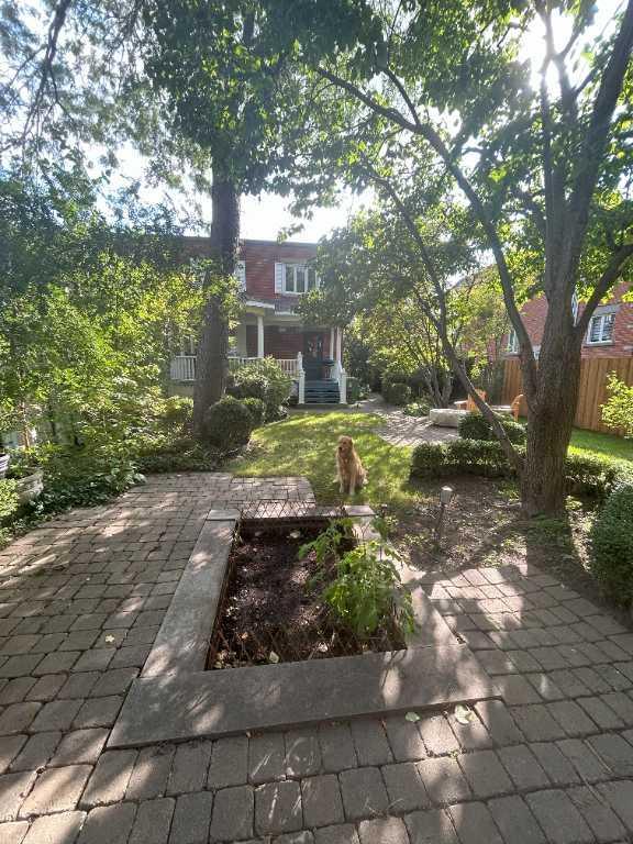 Magnifique maison meublée à 3 étages avec très grande cour privée! | 3211014