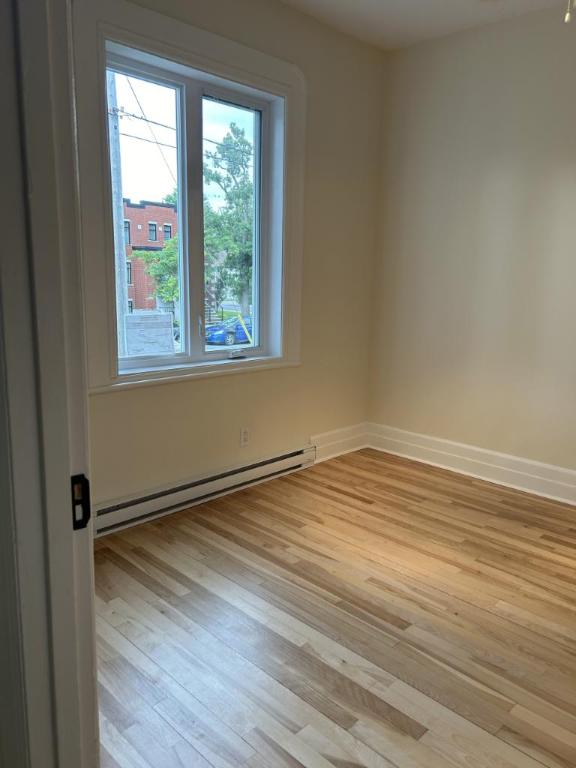 5 1/2 - Longueuil (Le Vieux-Longueuil) - 2 400 $/mois | 3211020