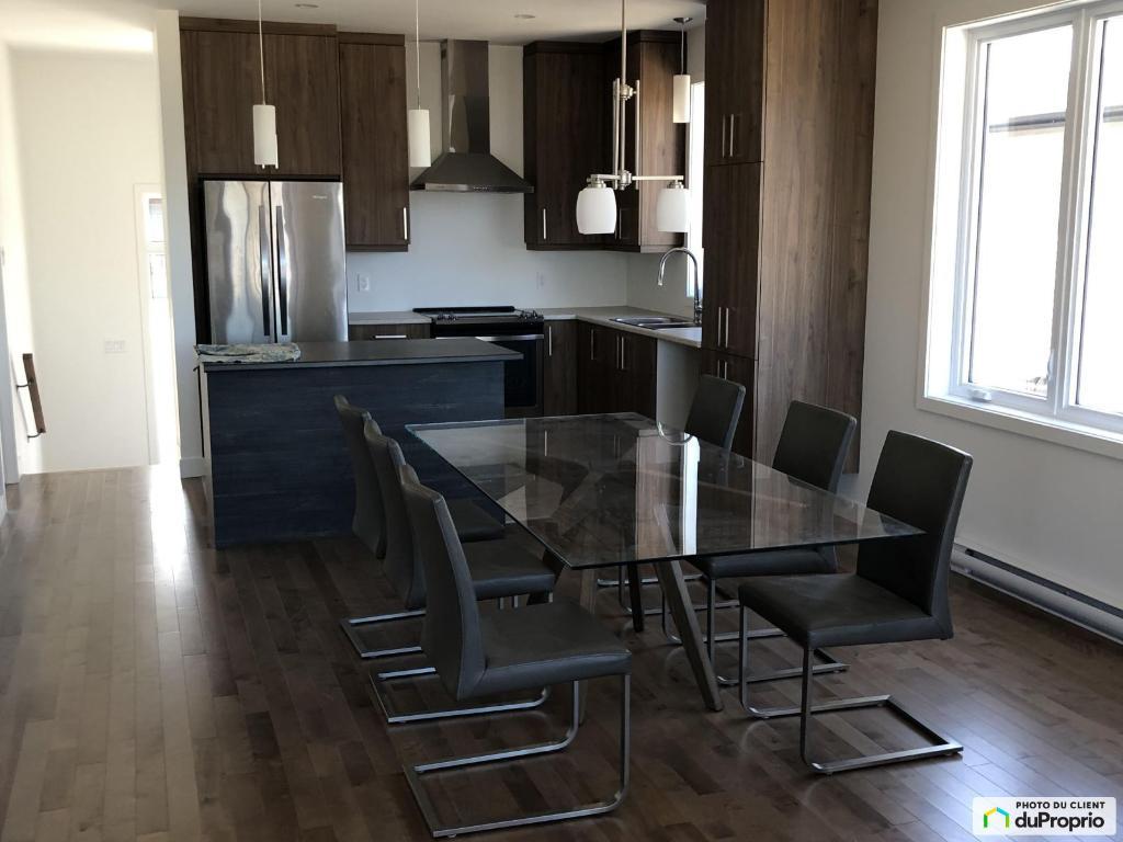 Jumelé haut de gamme a louer a Bromont (secteur Adamsville) | 3211021