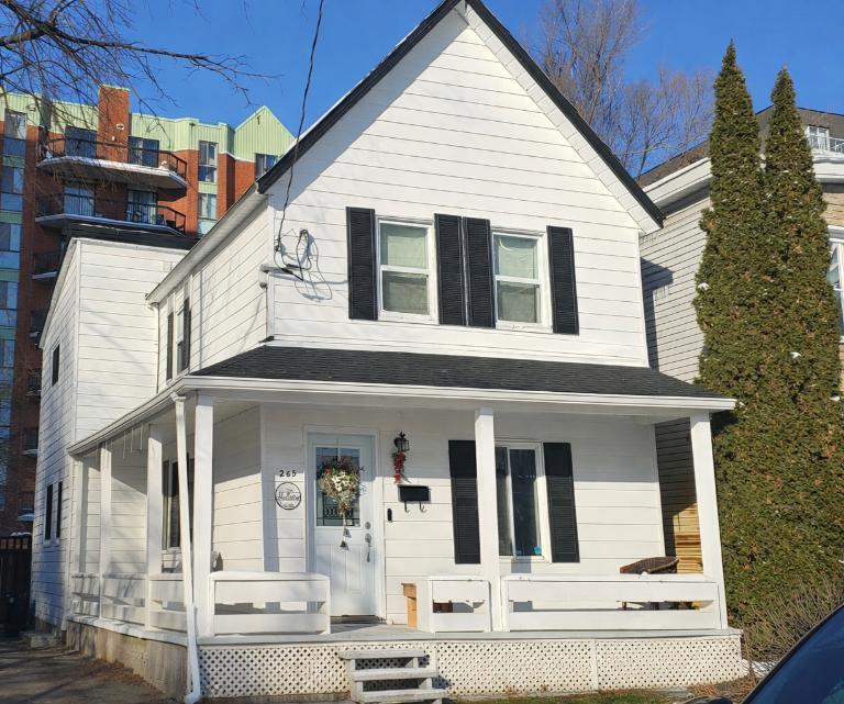 3 CH - 2 SDB - Gatineau - $2,500 /mo | 3211026