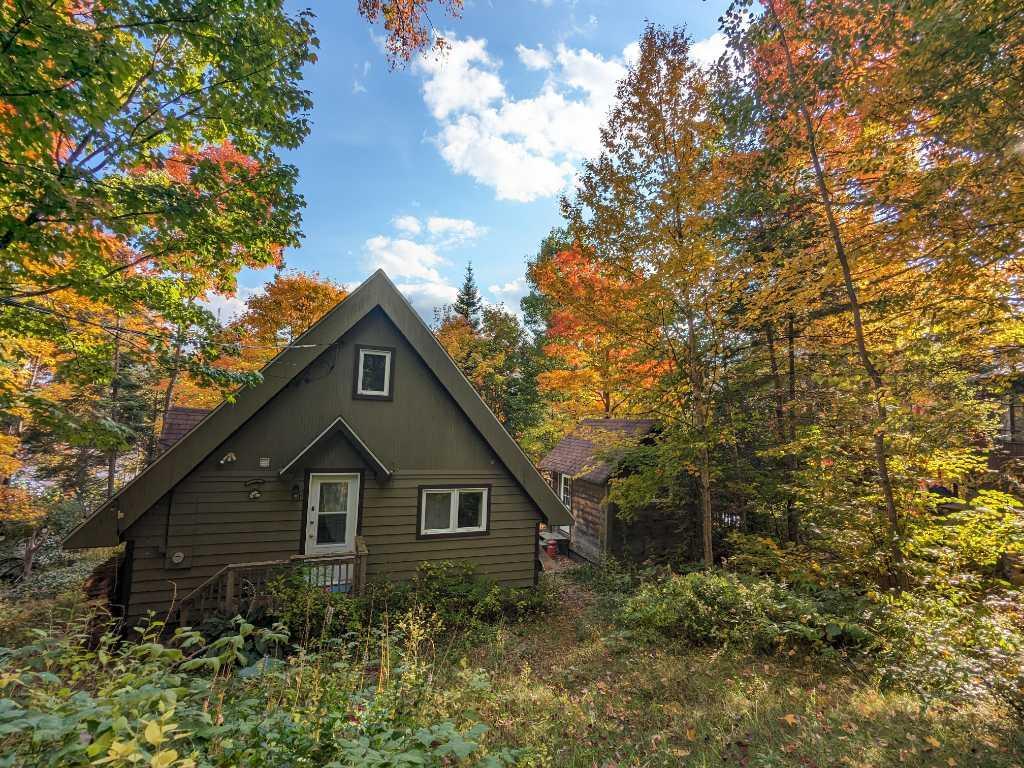 Chalet à louer long-terme - Laurentides - Bord de lac | 3211040
