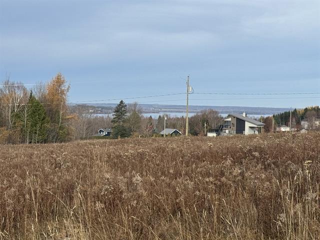 Grand Lac St-François, Lambton, Estrie. Beau grand terrain prêt à bâtir de 35 521pi.ca. Vue sur le lac, droit de plage et ACCÈS notarié au lac. | 3222506