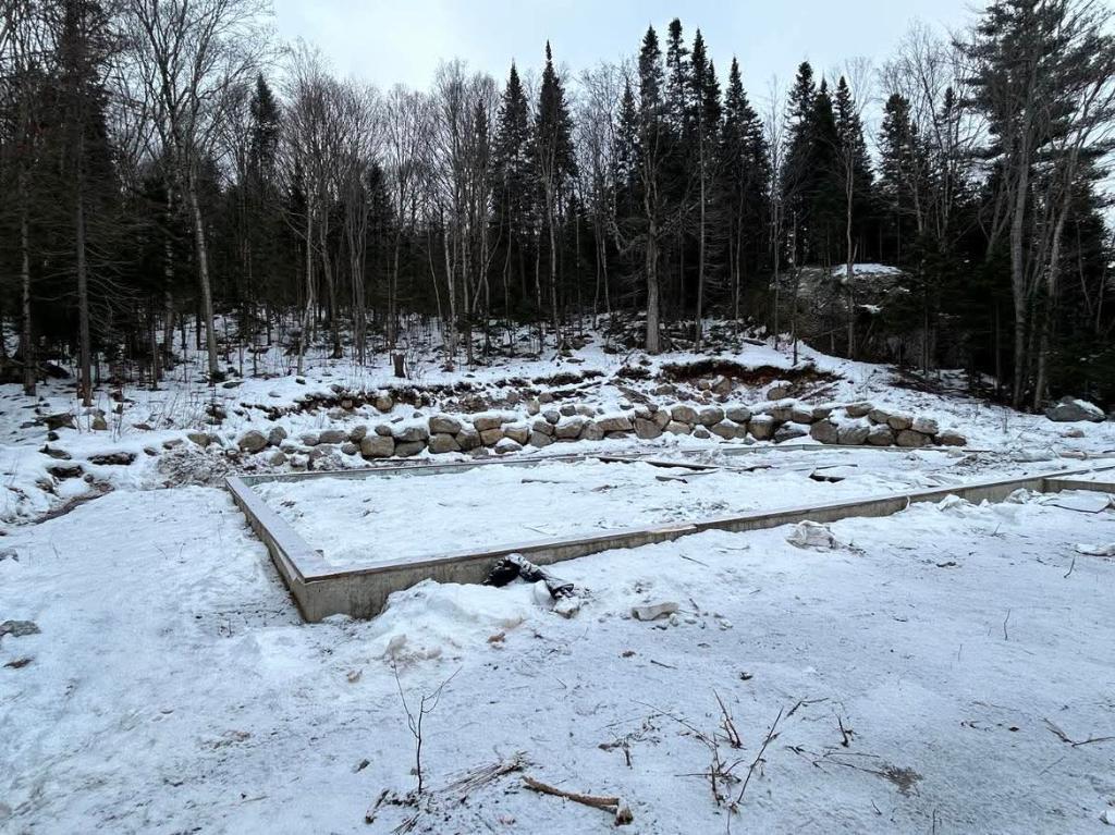 Lot for sale (4 acre ) in Saint-Donat | 3222631