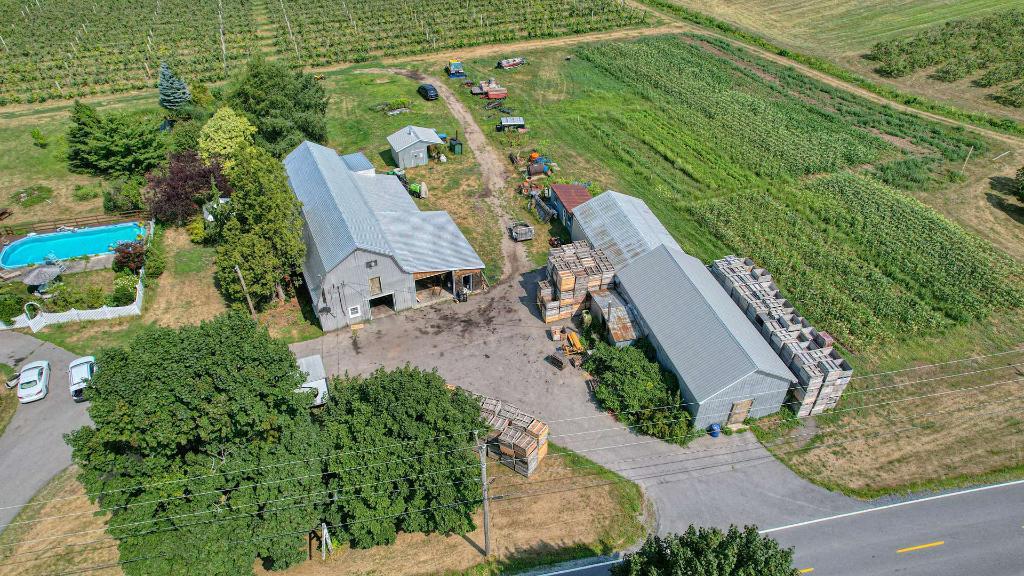 Montérégie: érablière + verger sur 35,20 ha avec bâtiments agricoles fonctionnels | Une opportunité en or pour lancer ou étendre votre production! | 3222825