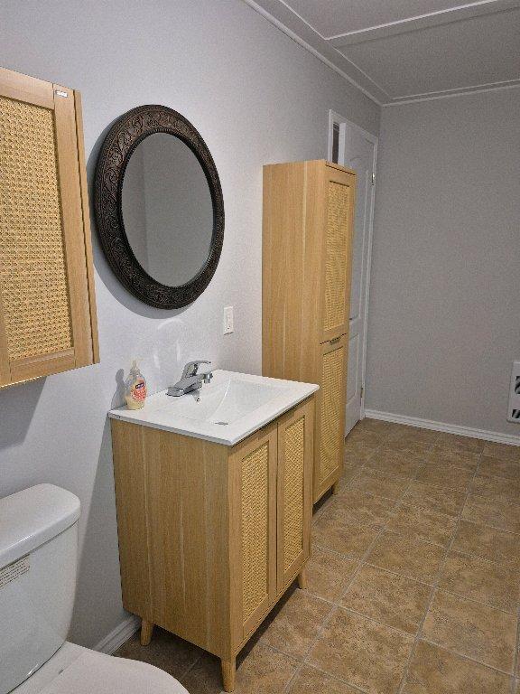 Grand 3 1/2 chauffé, éclairé, internet | 3212771