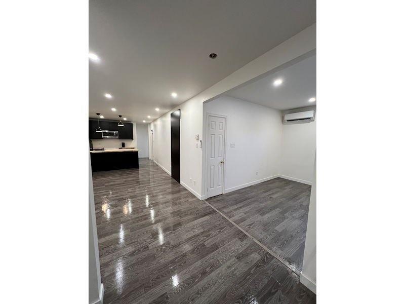 BEAU 4 1/2 AU SOUS-SOL REFAIT À NEUF À LOUER DÈS MAINTENENT | 3211376